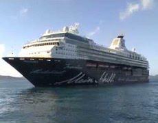 Kreuzfahrtschiff TUI Cruises Mein Schiff 2